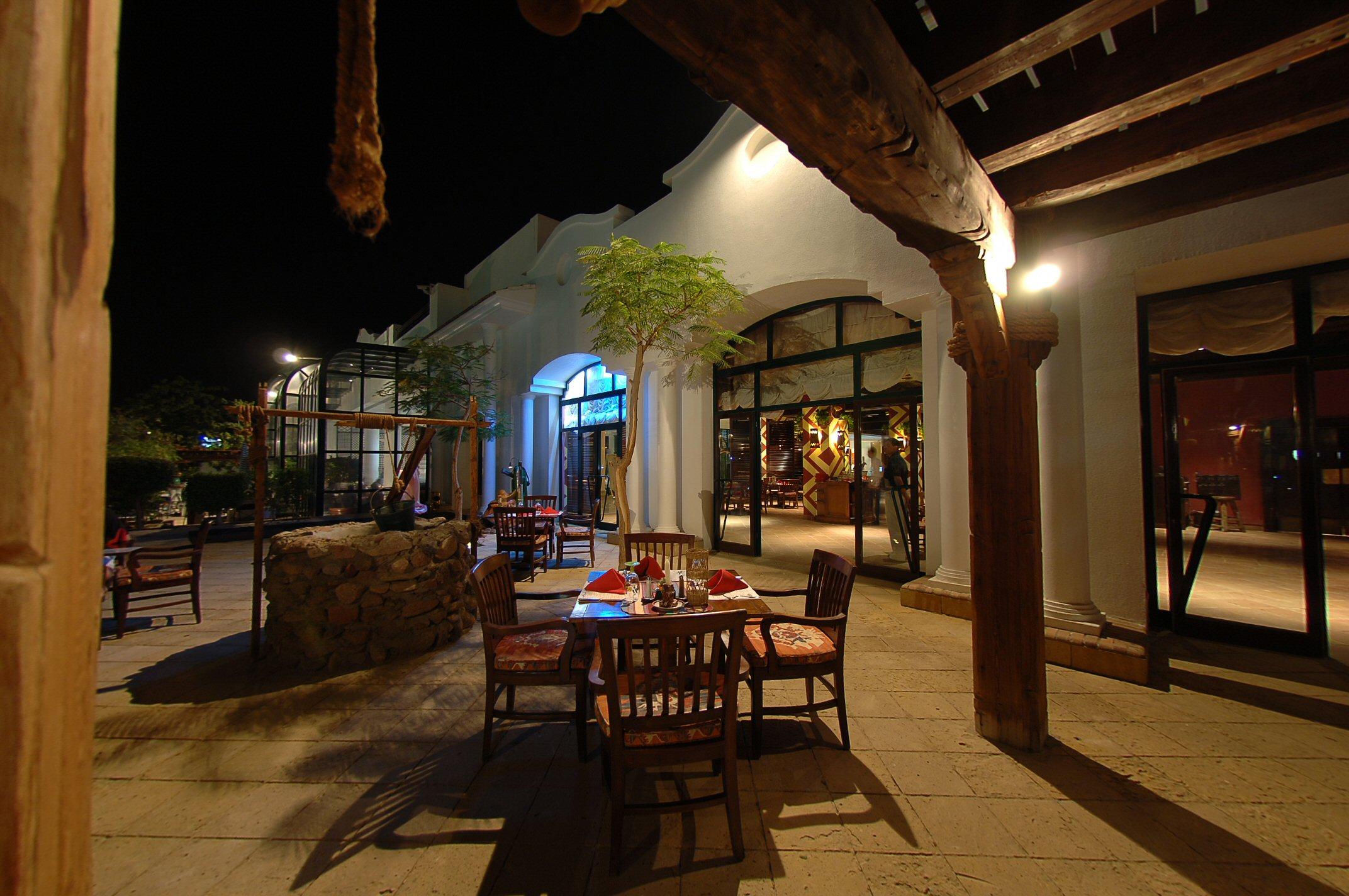 Jaz Sharm Dreams Hotel ภายนอก รูปภาพ The restaurant at the hotel